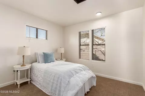 Bedroom - 10580 E Observatory Dr, Vail, AZ 85641 photo 7 of 9