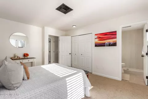 Bedroom - 10580 E Observatory Dr, Vail, AZ 85641 photo 2 of 9