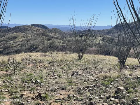 tbd Cougar Pass, Tubac, AZ 85646