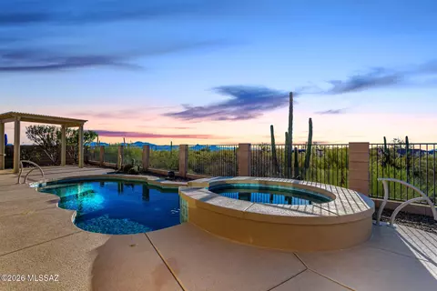 12599 N Sunrise Shadow Dr, Marana, AZ 85658