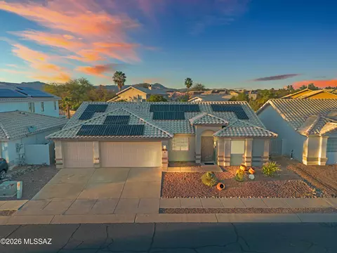 11032 N Divot Dr, Oro Valley, AZ 85737
