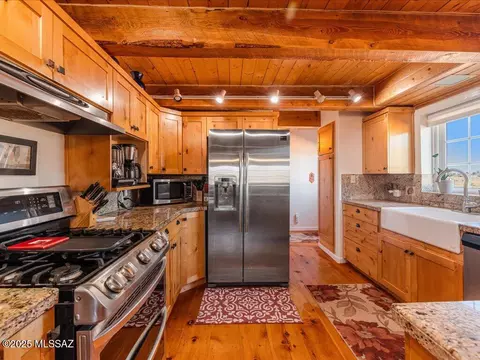 Kitchen - 26 Pronghorn Ln, Elgin, AZ 85611 photo 4 of 7