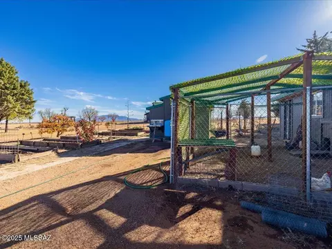 Exterior - 26 Pronghorn Ln, Elgin, AZ 85611 photo 3 of 6