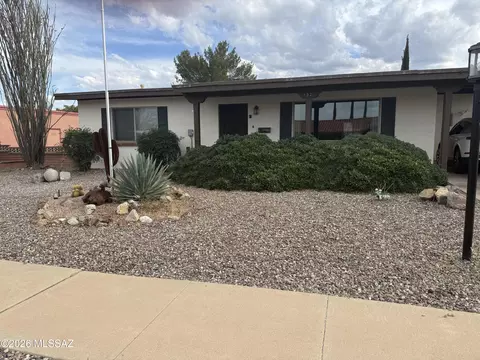 132 El Membrillo, Green Valley, AZ 85614