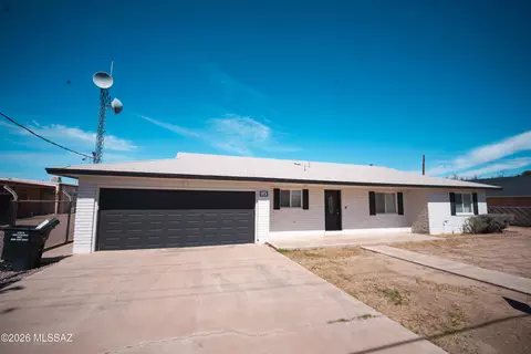 3140 W 8th St, Thatcher, AZ 85552