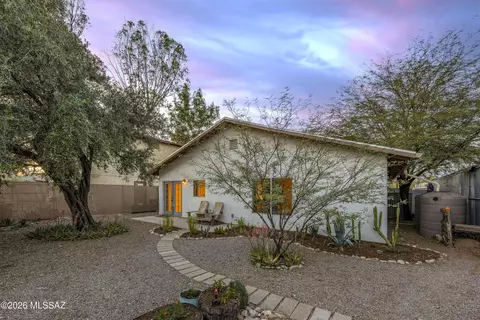 2620 E Copper St, Tucson, AZ 85716