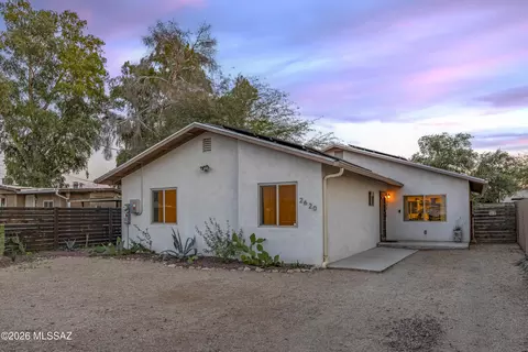 2620 E Copper St, Tucson, AZ 85716