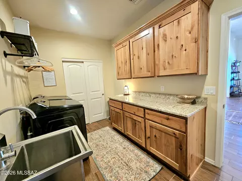 1271 E Fenway Dr, Benson, AZ 85602 photo 26
