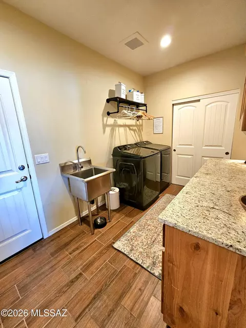 1271 E Fenway Dr, Benson, AZ 85602 photo 25
