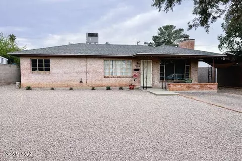 5450 E Hawthorne St, Tucson, AZ 85711