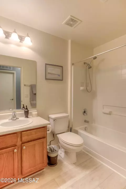 Bath - 660 S Willis Ray Ave, Vail, AZ 85641 photo 2 of 2