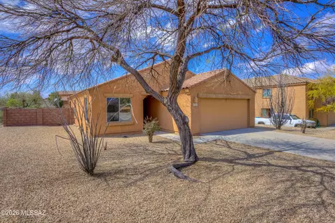 Exterior - 660 S Willis Ray Ave, Vail, AZ 85641 photo 2 of 6