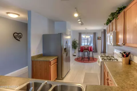 Kitchen - 660 S Willis Ray Ave, Vail, AZ 85641 photo 2 of 4