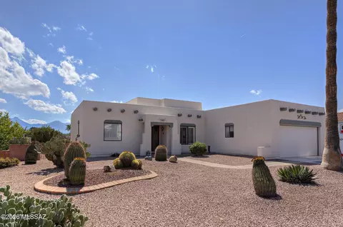 101 W Calle Frambuesa, Green Valley, AZ 85614