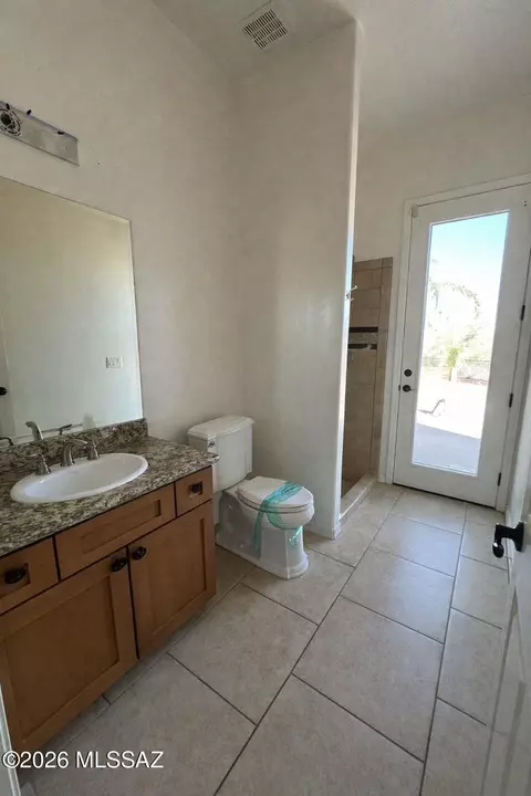 Bath - 2921 Edward Ln, Vail, AZ 85641 photo 2 of 2
