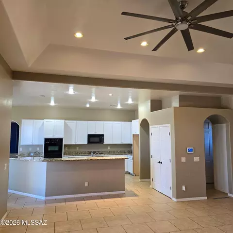 Kitchen - 2921 Edward Ln, Vail, AZ 85641 photo 3 of 3