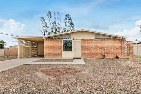 8041 E Julia St, Tucson, AZ 85710