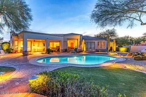 1153 W Saddlehorn Dr, Oro Valley, AZ 85704