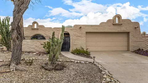 810 N Camino Santiago #31, Tucson, AZ 85745