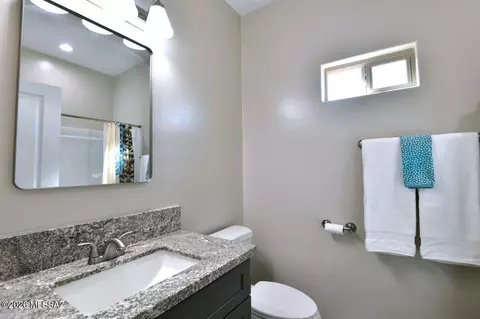 Bath - 1091 N Vail View Rd, Vail, AZ 85641 photo 8 of 8
