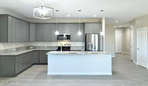 Kitchen - 1091 N Vail View Rd, Vail, AZ 85641 photo 6 of 7