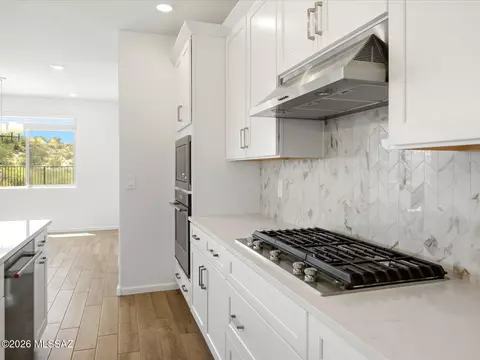 11915 N Shore Cliff Dr, Oro Valley, AZ 85737