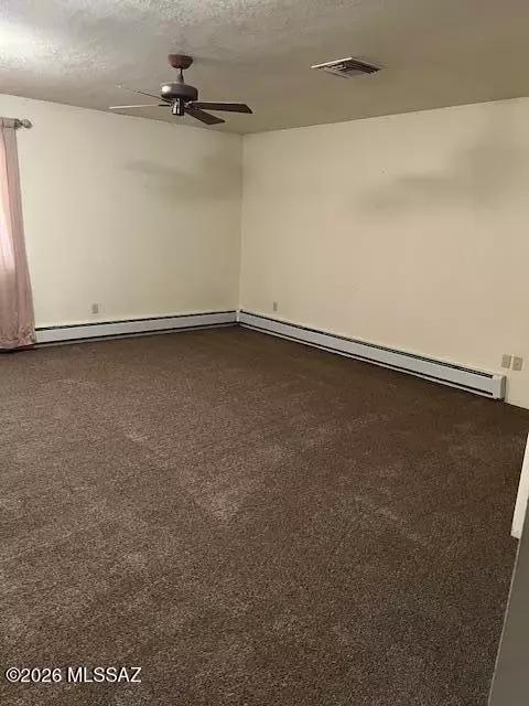 Living - 2505 W Arcadia Ln, Willcox, AZ 85643 photo 3 of 3