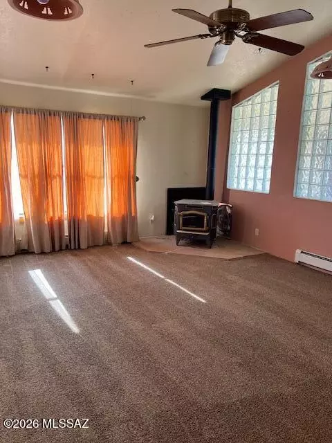 Living - 2505 W Arcadia Ln, Willcox, AZ 85643 photo 2 of 3