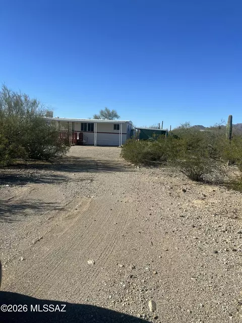 9690 W Sky Blue Dr, Tucson, AZ 85735