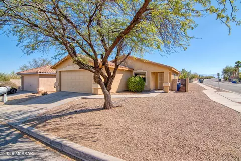 2360 W Golden Hills Rd, Tucson, AZ 85745