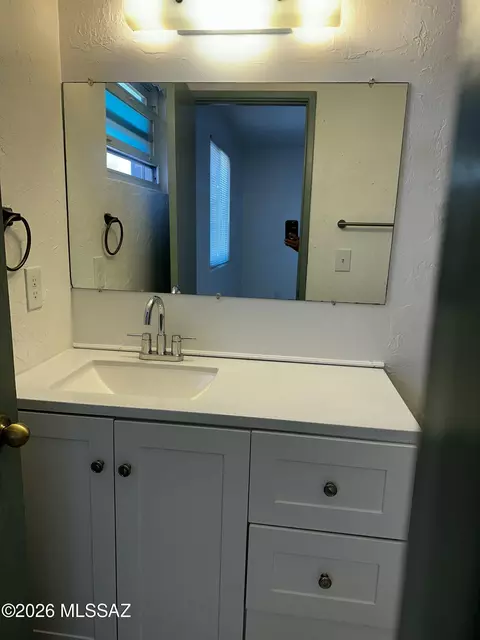 Bath - 9890 E Celeste Dr, Tucson, AZ 85730 photo 1 of 3