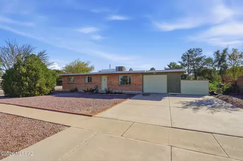 2181 S Avenida Planeta, Tucson, AZ 85710