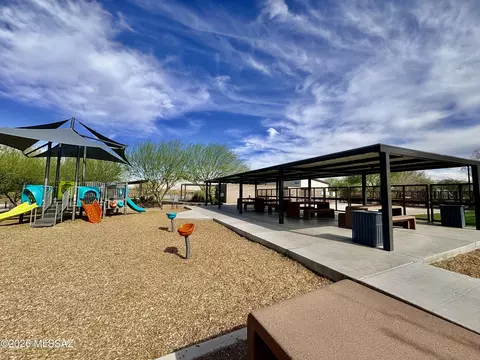 View/Area - 9709 E Holbert Trl, Tucson, AZ 85747 photo 4 of 4