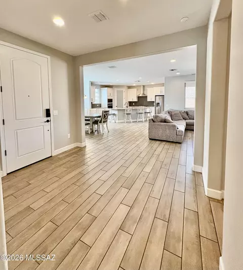 Entry Way - 9709 E Holbert Trl, Tucson, AZ 85747 photo 1 of 2