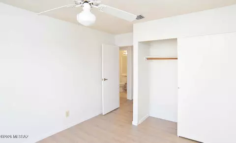 5241 W Eaglestone Loop, Tucson, AZ 85742 photo 18
