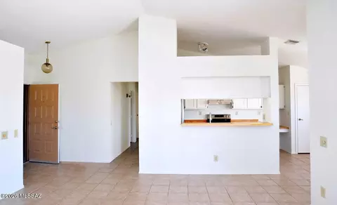 5241 W Eaglestone Loop, Tucson, AZ 85742 photo 7