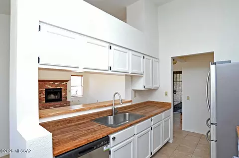 5241 W Eaglestone Loop, Tucson, AZ 85742 photo 5