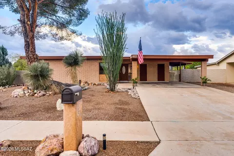1502 N Dennis Ave, Tucson, AZ 85715