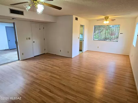 Living - 8434 E Brookside Ln, Tucson, AZ 85710 photo 2 of 4
