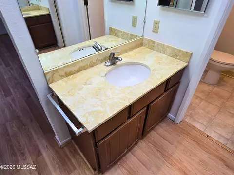 Bath - 8434 E Brookside Ln, Tucson, AZ 85710 photo 3 of 7