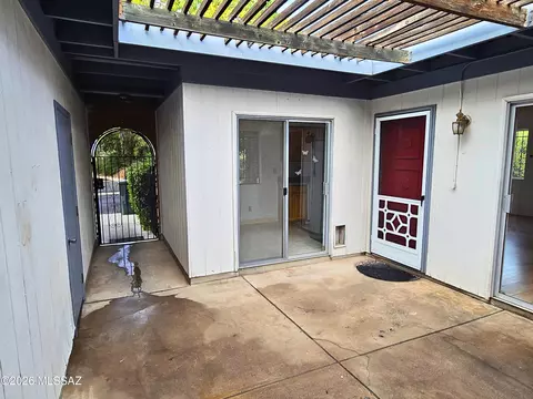Exterior - 8434 E Brookside Ln, Tucson, AZ 85710 photo 4 of 10