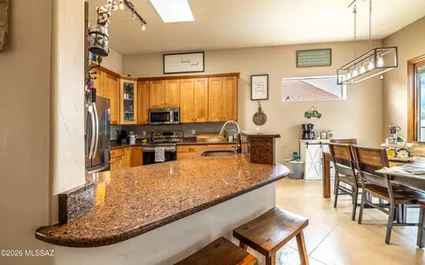 8861 E Windflower Dr, Tucson, AZ 85715 photo 10
