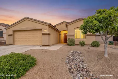 1012 W Mountain Stone Dr, Green Valley, AZ 85614
