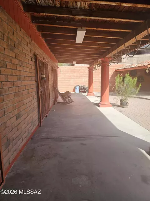 Exterior - 714 E Skyline Dr, Nogales, AZ 85621 photo 4 of 7