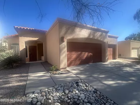 6476 N Shadow Bluff Dr, Tucson, AZ 85704