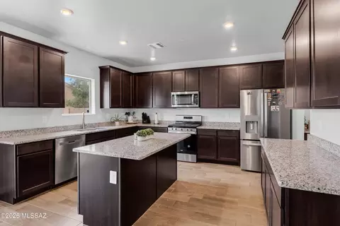 Kitchen - 10003 N Ruby Range Trl, Marana, AZ 85653 photo 1 of 5