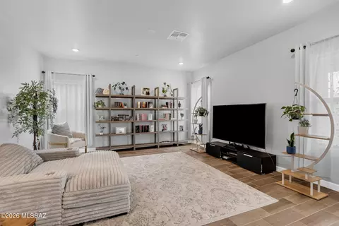 Living - 10003 N Ruby Range Trl, Marana, AZ 85653 photo 1 of 2