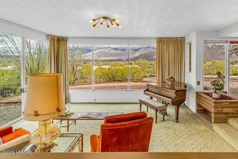 9475 E Old Pellegrino Rd, Tucson, AZ 85749