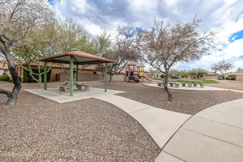 View/Area - 10571 E Carolina Willow Ln, Tucson, AZ 85747 photo 1 of 1