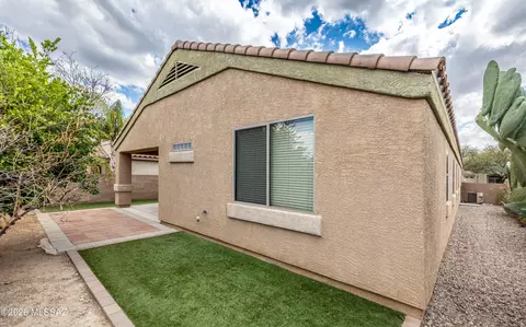 Exterior - 10571 E Carolina Willow Ln, Tucson, AZ 85747 photo 4 of 4